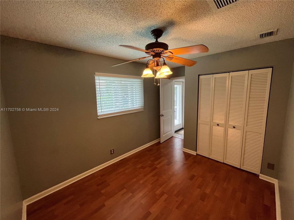 For Rent: $3,850 (4 beds, 2 baths, 1751 Square Feet)