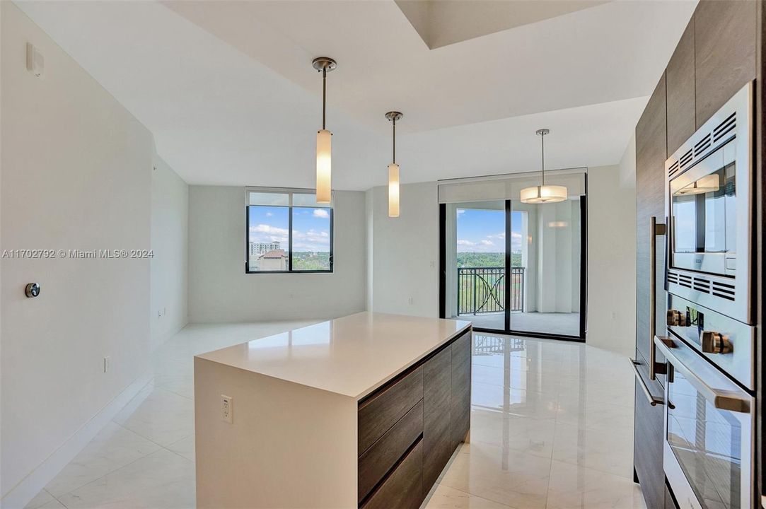 KITCHEN, LIVING ROOM