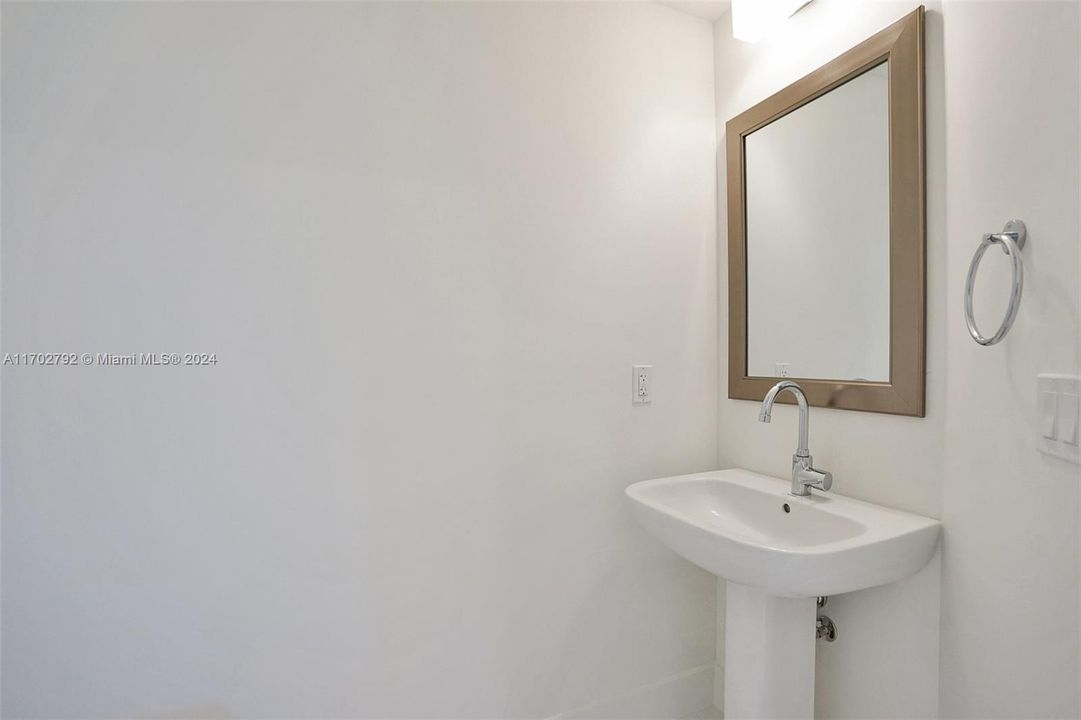 GUEST BATHROOM