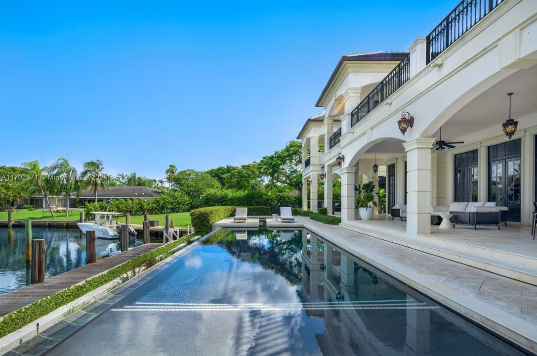 最近租的: $125,000 (8 贝兹, 9 浴室, 8360 平方英尺)