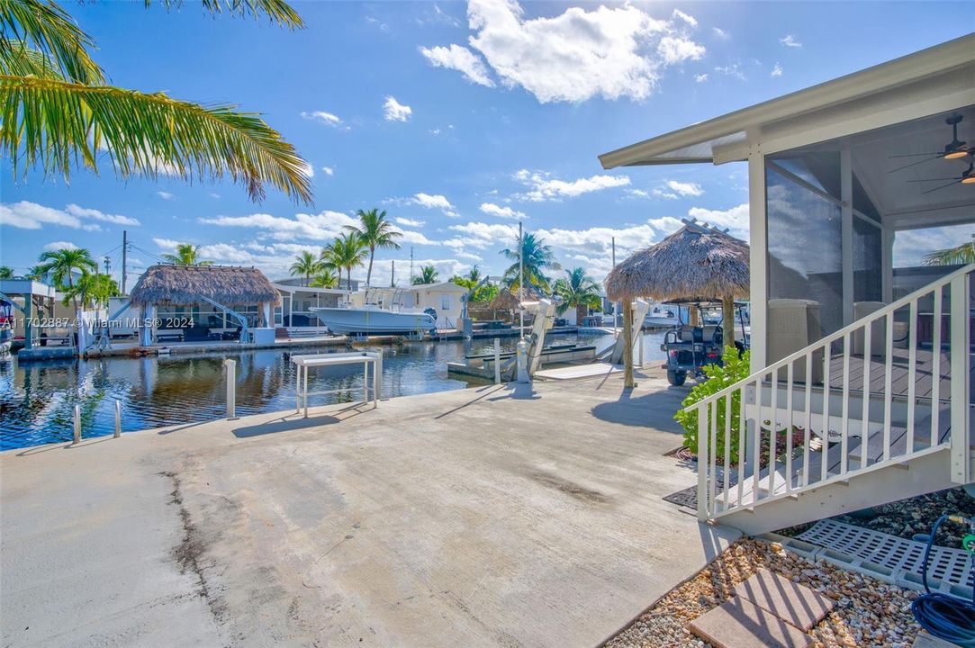 For Sale: $1,290,000 (3 beds, 2 baths, 1008 Square Feet)