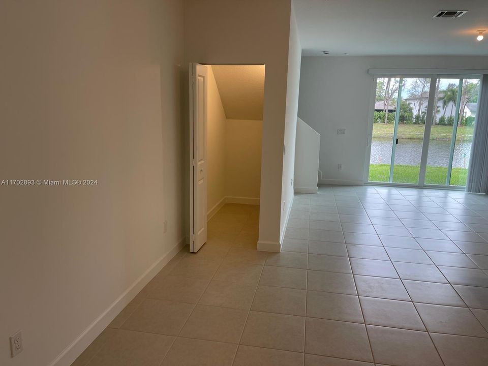 For Rent: $3,100 (3 beds, 2 baths, 1628 Square Feet)