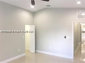 For Rent: $3,000 (3 beds, 2 baths, 1387 Square Feet)