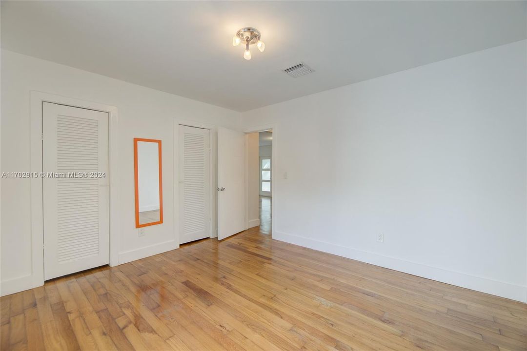 Active With Contract: $7,800 (3 beds, 2 baths, 1455 Square Feet)