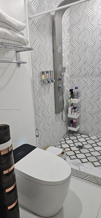 待售: $1,800,000 (3 贝兹, 3 浴室, 3168 平方英尺)