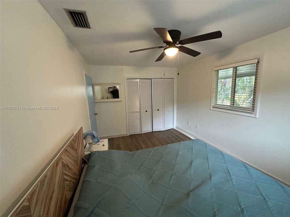 For Rent: $2,650 (2 beds, 1 baths, 768 Square Feet)