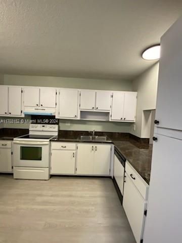 For Rent: $2,000 (2 beds, 2 baths, 0 Square Feet)