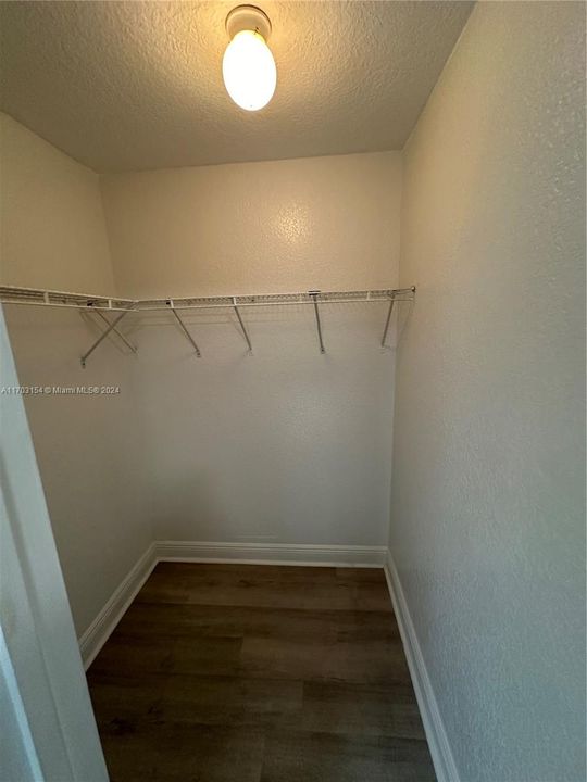 For Rent: $3,300 (3 beds, 2 baths, 1800 Square Feet)