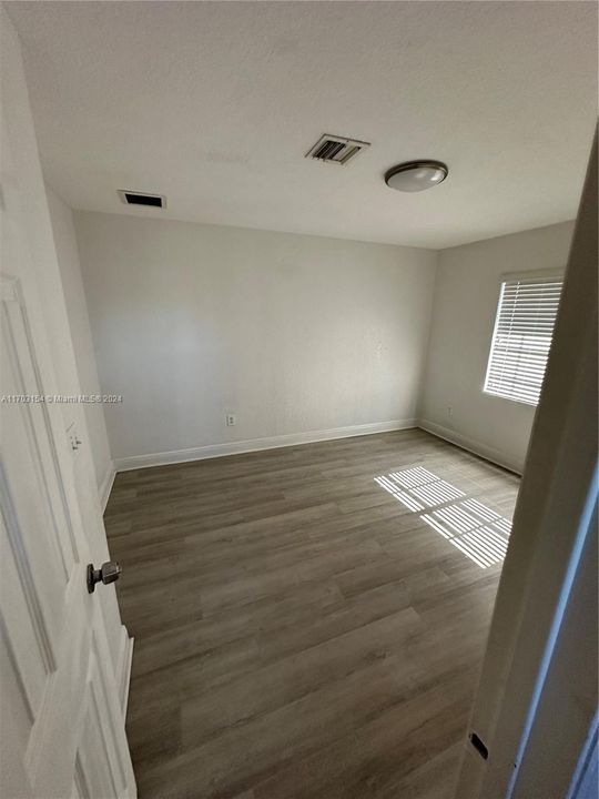 For Rent: $3,300 (3 beds, 2 baths, 1800 Square Feet)