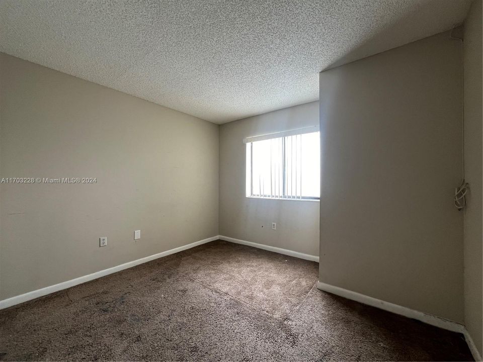 For Rent: $1,950 (2 beds, 2 baths, 1032 Square Feet)