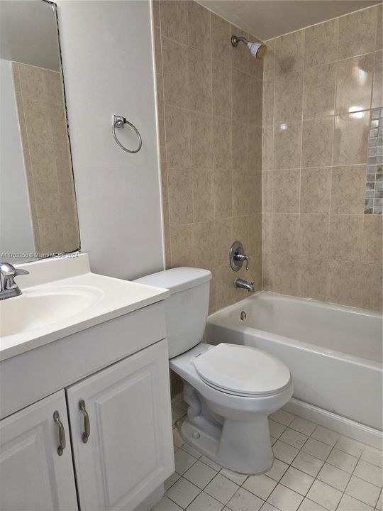 2nd Bathroom