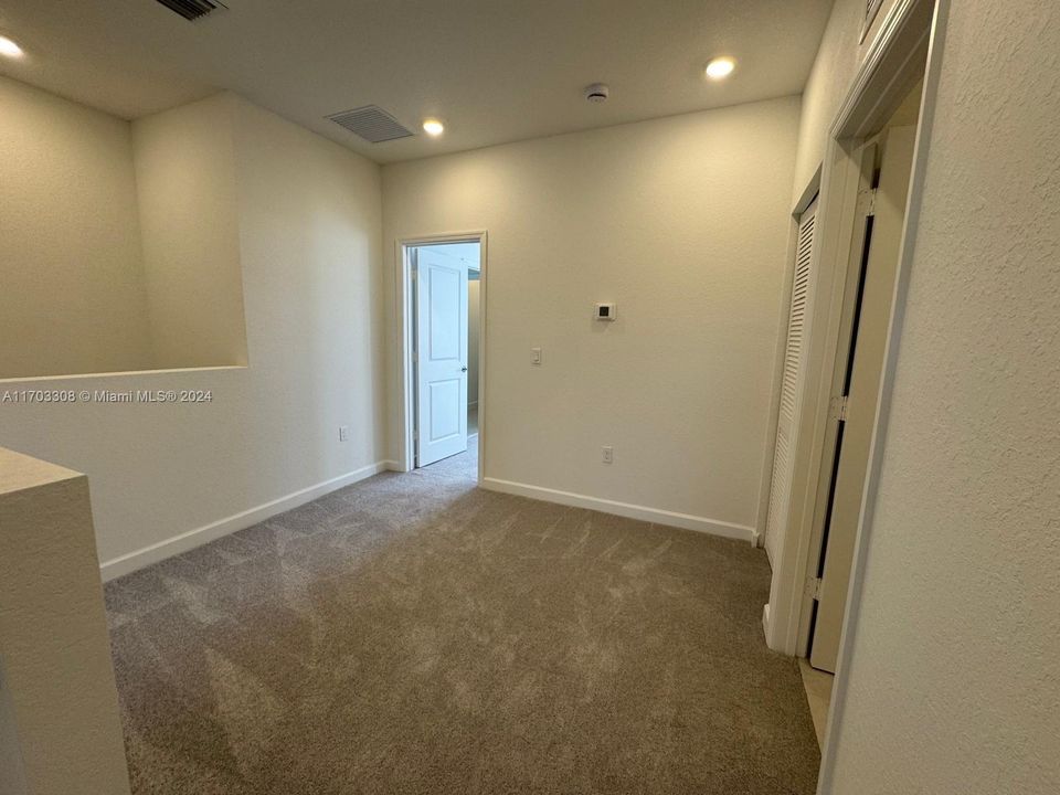 For Rent: $4,300 (3 beds, 2 baths, 1848 Square Feet)