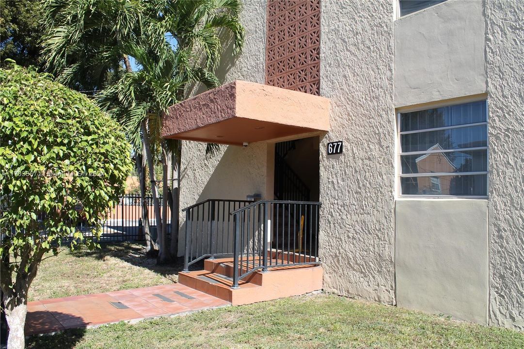 En Venta: $230,000 (1 camas, 1 baños, 688 Pies cuadrados)