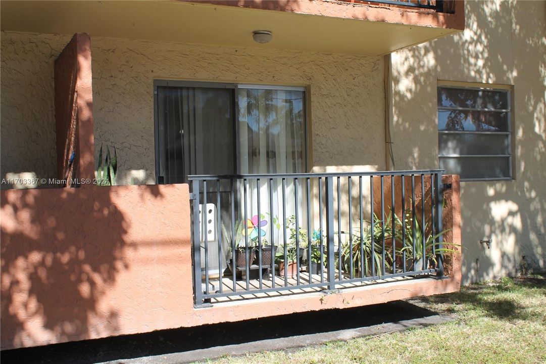 En Venta: $230,000 (1 camas, 1 baños, 688 Pies cuadrados)