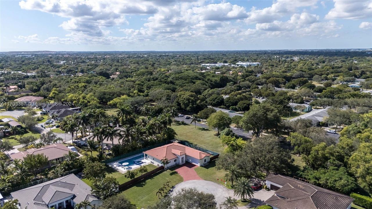 For Sale: $1,350,000 (4 beds, 3 baths, 2756 Square Feet)