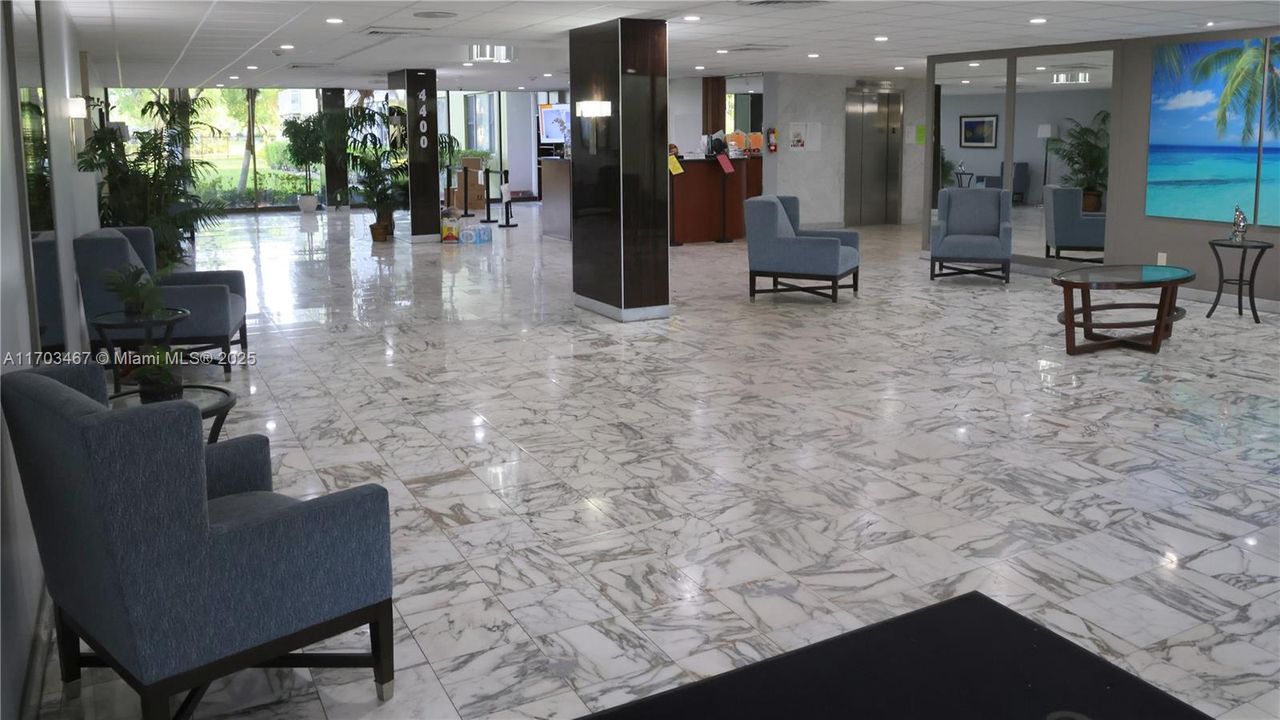 For Sale: $149,900 (1 beds, 1 baths, 844 Square Feet)