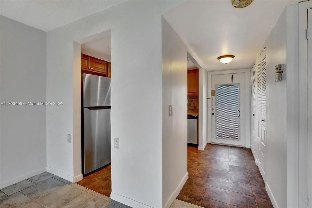 For Sale: $150,000 (2 beds, 2 baths, 850 Square Feet)