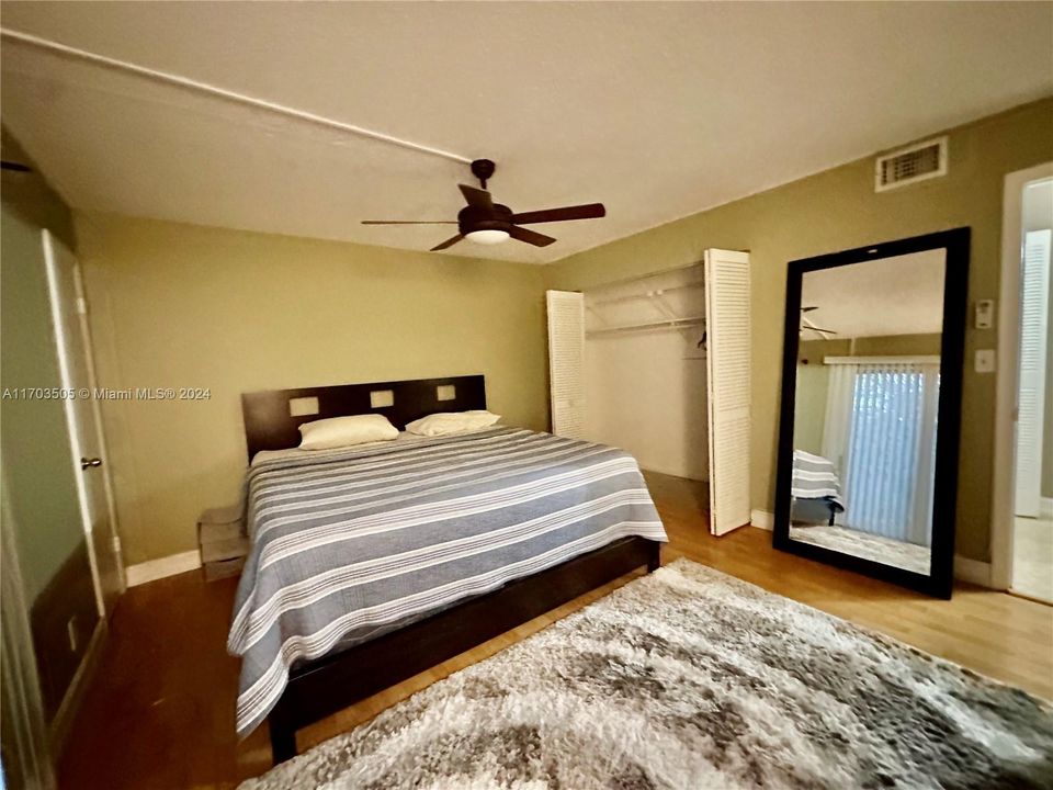 For Rent: $2,000 (2 beds, 2 baths, 1080 Square Feet)