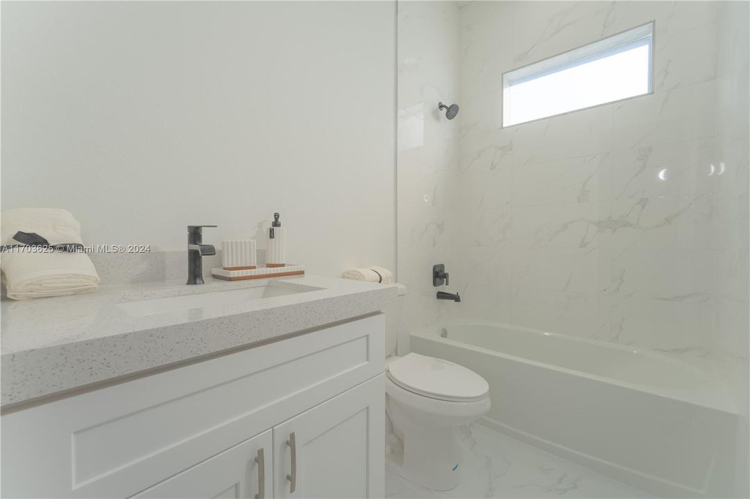 For Sale: $399,000 (4 beds, 2 baths, 1842 Square Feet)