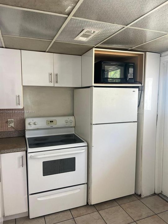 Recently Rented: $1,550 (1 beds, 1 baths, 800 Square Feet)