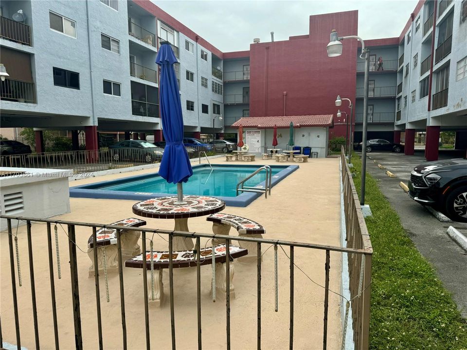 En Venta: $249,900 (2 camas, 1 baños, 885 Pies cuadrados)