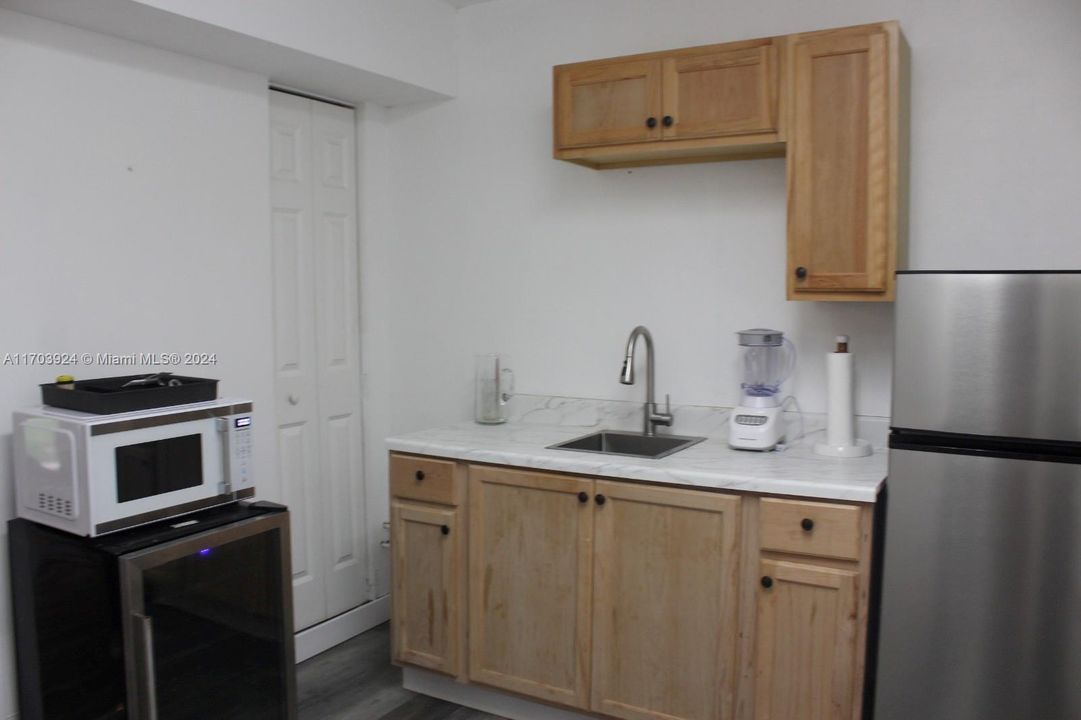 For Rent: $3,000 (3 beds, 2 baths, 1578 Square Feet)