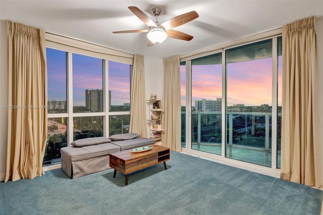 Guest bedroom w/ private balcony