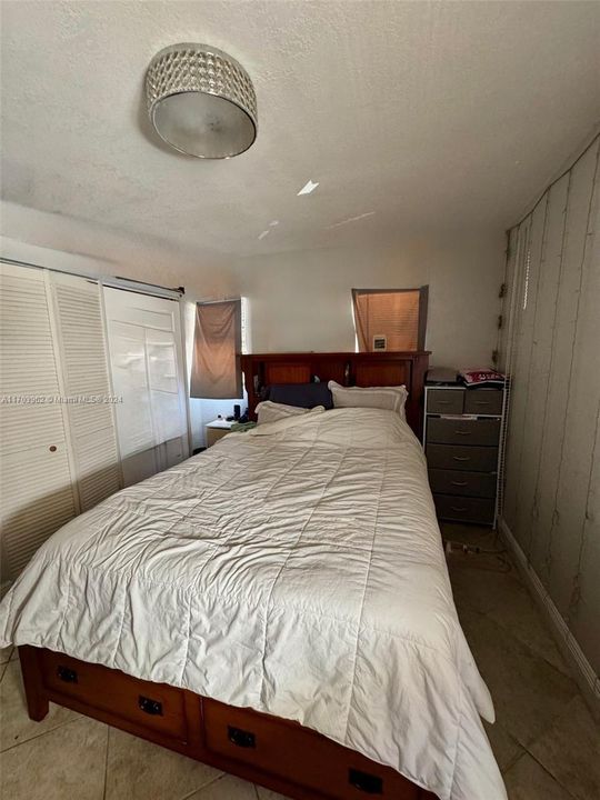 For Rent: $1,700 (1 beds, 1 baths, 650 Square Feet)