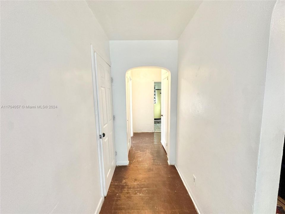 For Rent: $3,250 (3 beds, 2 baths, 1175 Square Feet)