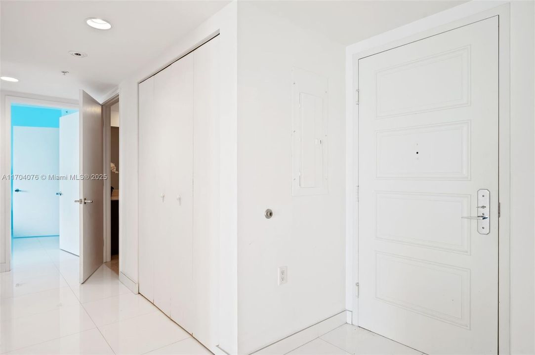 For Sale: $875,500 (3 beds, 2 baths, 1492 Square Feet)