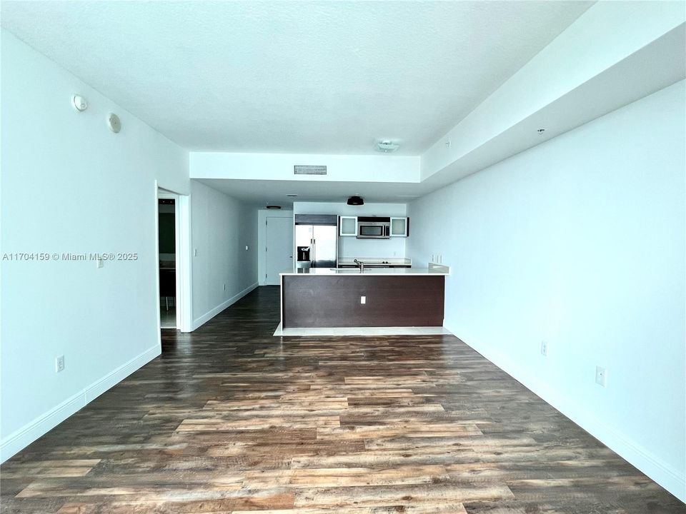 Recently Rented: $2,850 (1 beds, 1 baths, 838 Square Feet)