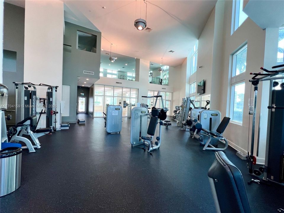 Recently Rented: $2,850 (1 beds, 1 baths, 838 Square Feet)