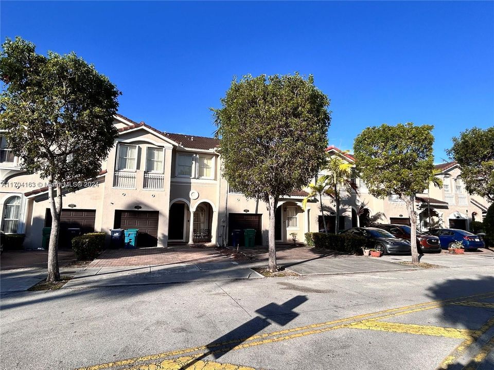 Active With Contract: $3,400 (4 beds, 2 baths, 1899 Square Feet)