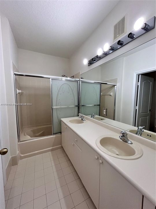 Active With Contract: $3,400 (4 beds, 2 baths, 1899 Square Feet)