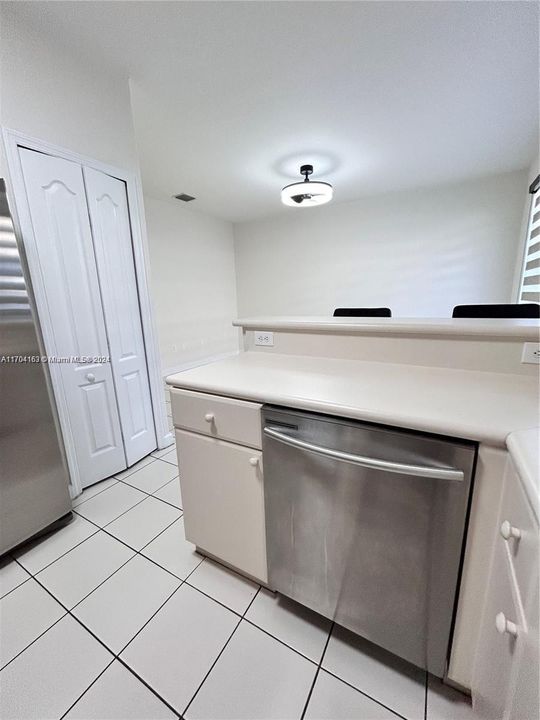 Active With Contract: $3,400 (4 beds, 2 baths, 1899 Square Feet)