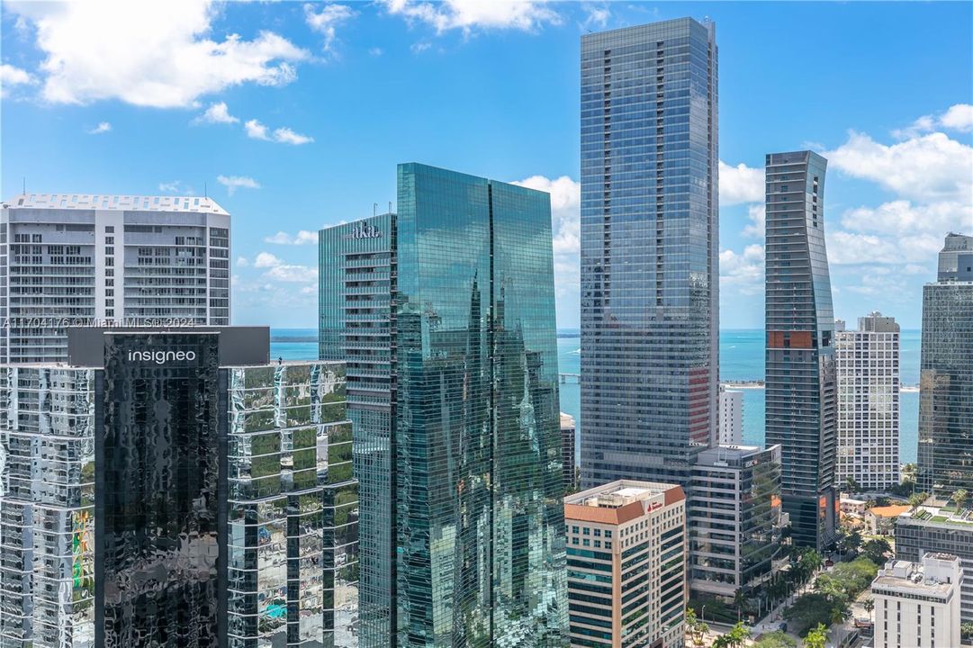 For Sale: $699,000 (1 beds, 1 baths, 830 Square Feet)