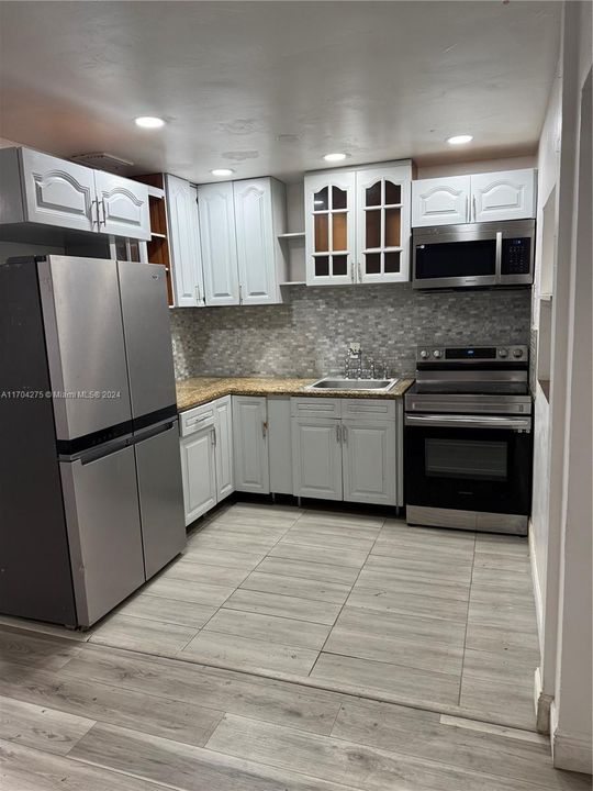 For Rent: $3,300 (3 beds, 2 baths, 1238 Square Feet)