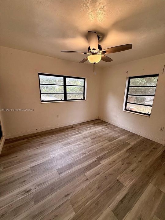 For Rent: $3,300 (3 beds, 2 baths, 1238 Square Feet)