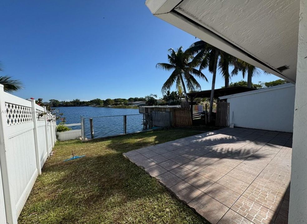 Recently Rented: $2,900 (2 beds, 2 baths, 1319 Square Feet)