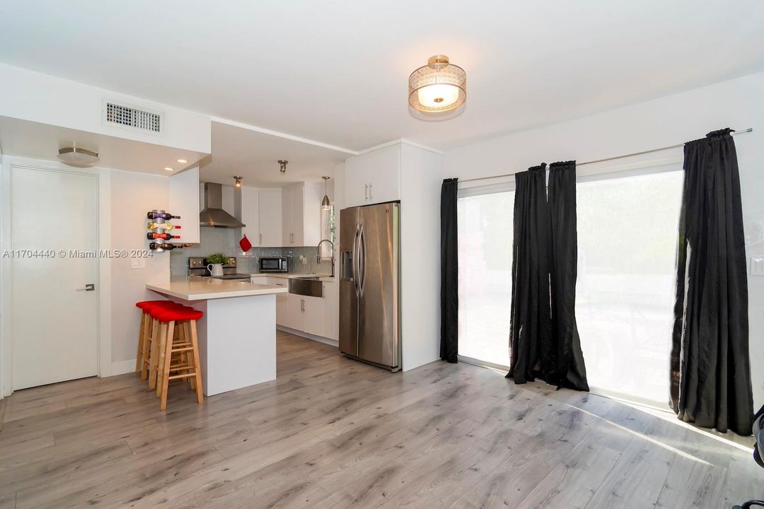 Active With Contract: $440,000 (3 beds, 2 baths, 1488 Square Feet)