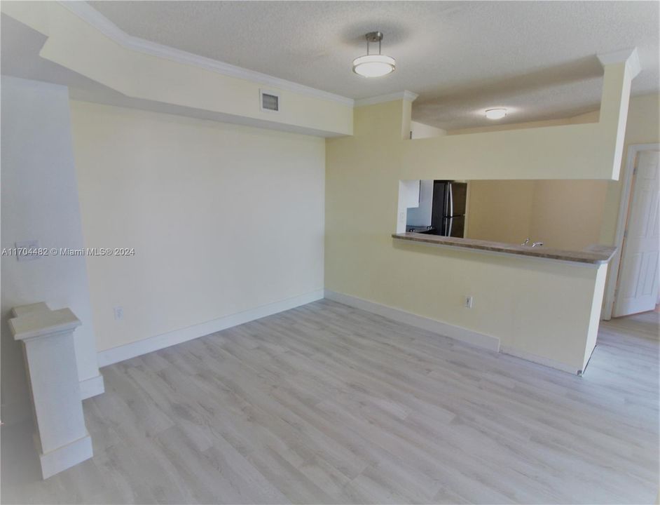 For Sale: $530,000 (2 beds, 2 baths, 1116 Square Feet)
