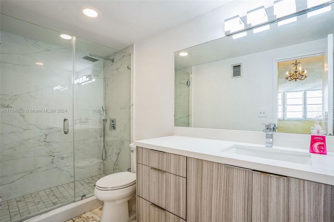 For Sale: $615,000 (2 beds, 2 baths, 1323 Square Feet)