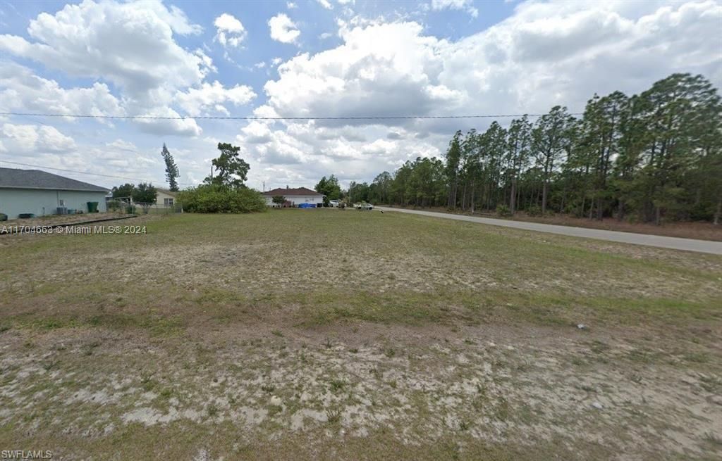 На продажу: $63,500 (0.38 acres)