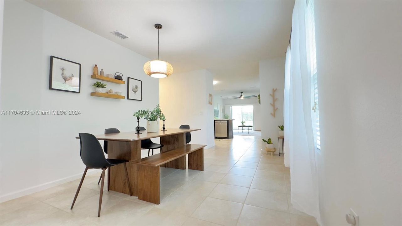 For Sale: $359,000 (3 beds, 2 baths, 1504 Square Feet)