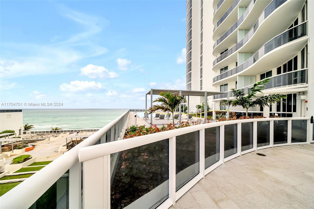 Lanai balcony connects to pool deck