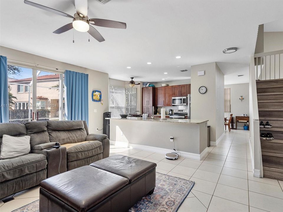 For Sale: $688,000 (4 beds, 2 baths, 2254 Square Feet)