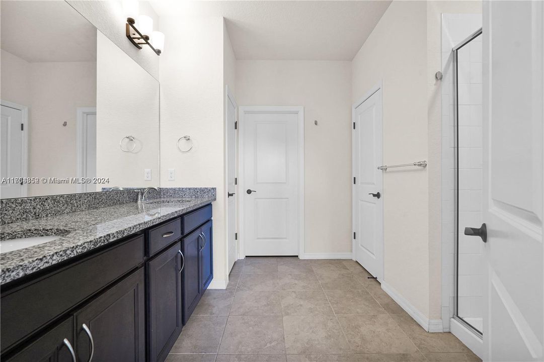 Active With Contract: $4,100 (3 beds, 2 baths, 1824 Square Feet)