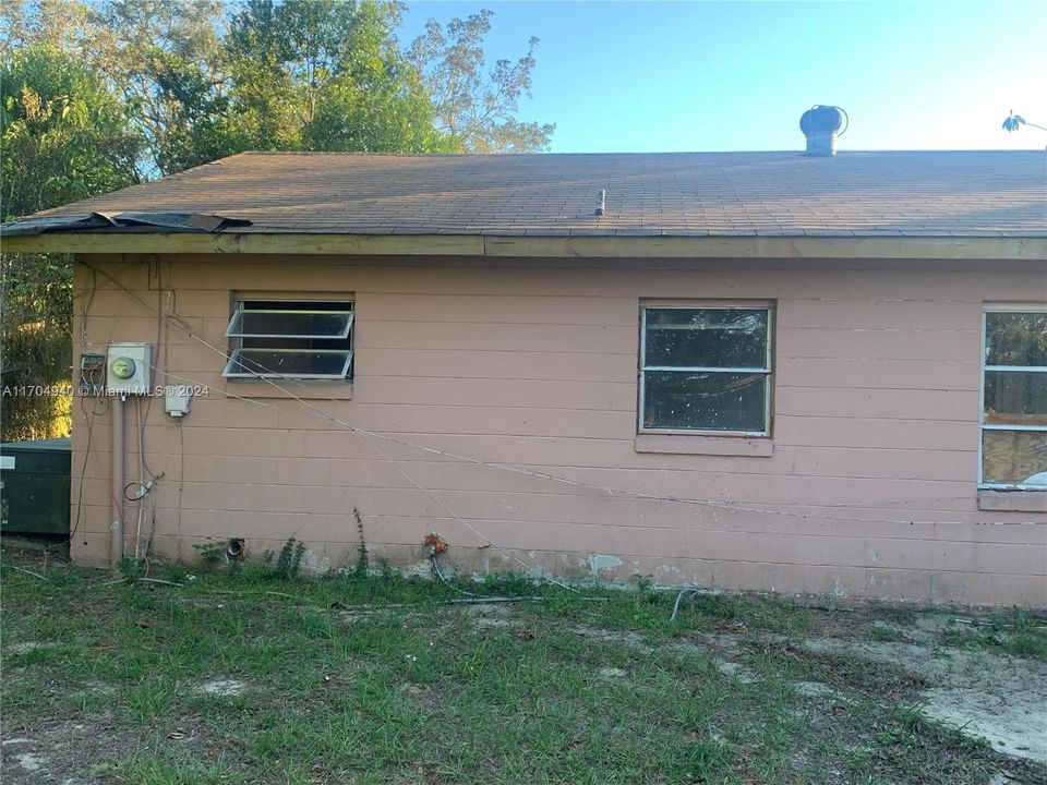 Недавно продано: $85,000 (3 спален, 1 ванн, 0 Квадратных фут)