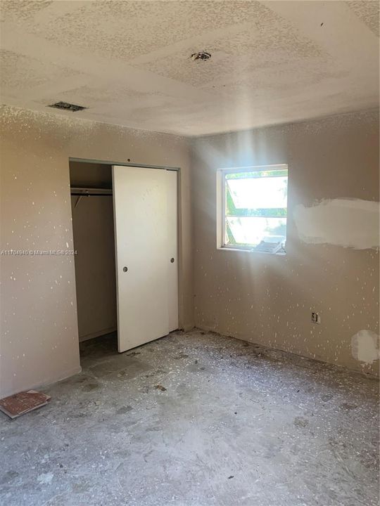 Недавно продано: $85,000 (3 спален, 1 ванн, 0 Квадратных фут)