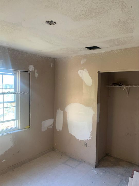 Недавно продано: $85,000 (3 спален, 1 ванн, 0 Квадратных фут)